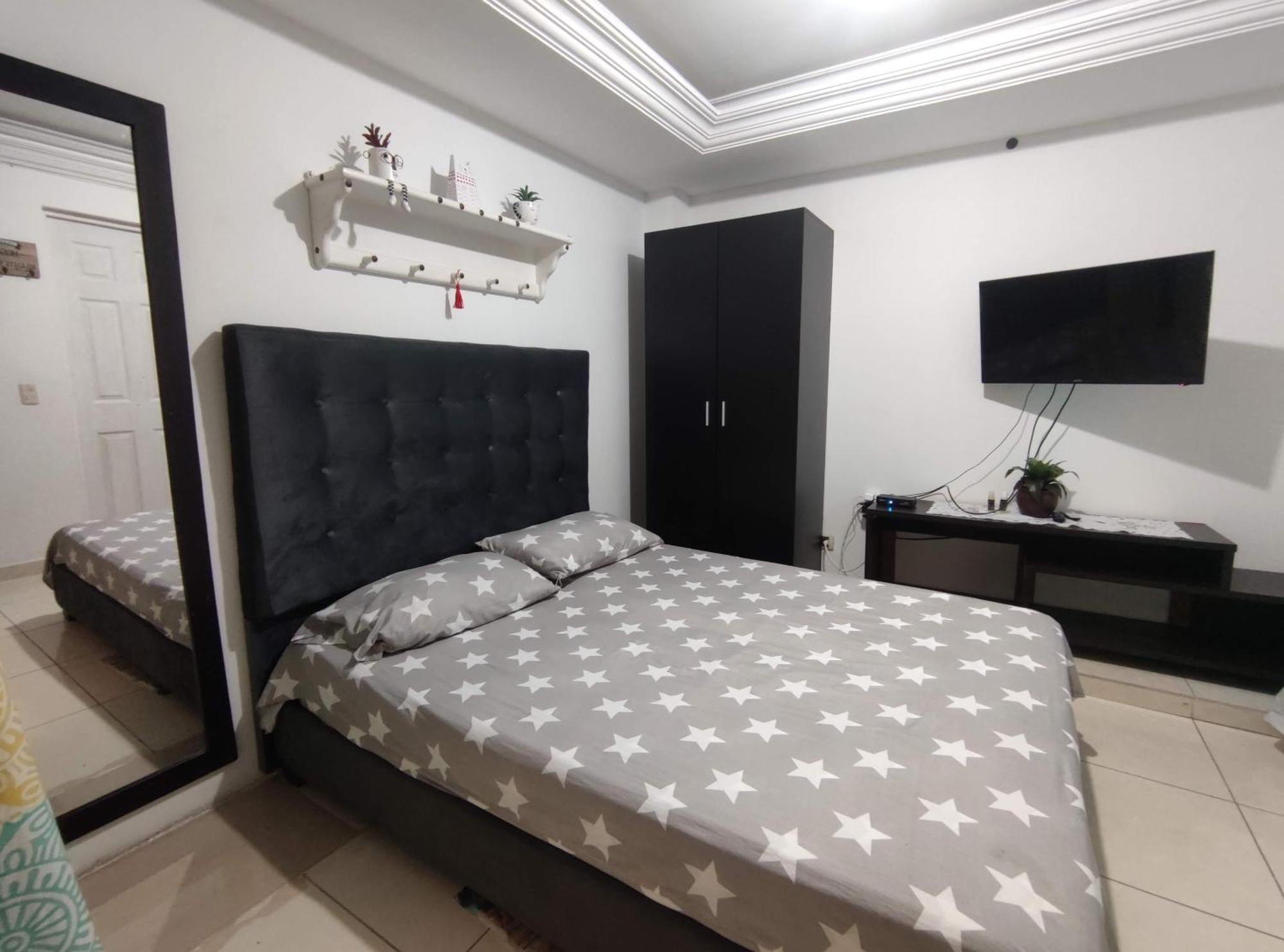 Hospedaje Casa Aurora Кали Экстерьер фото