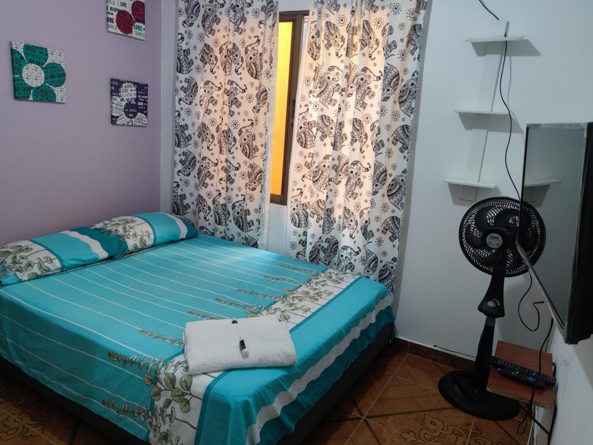 Hospedaje Casa Aurora Кали Экстерьер фото